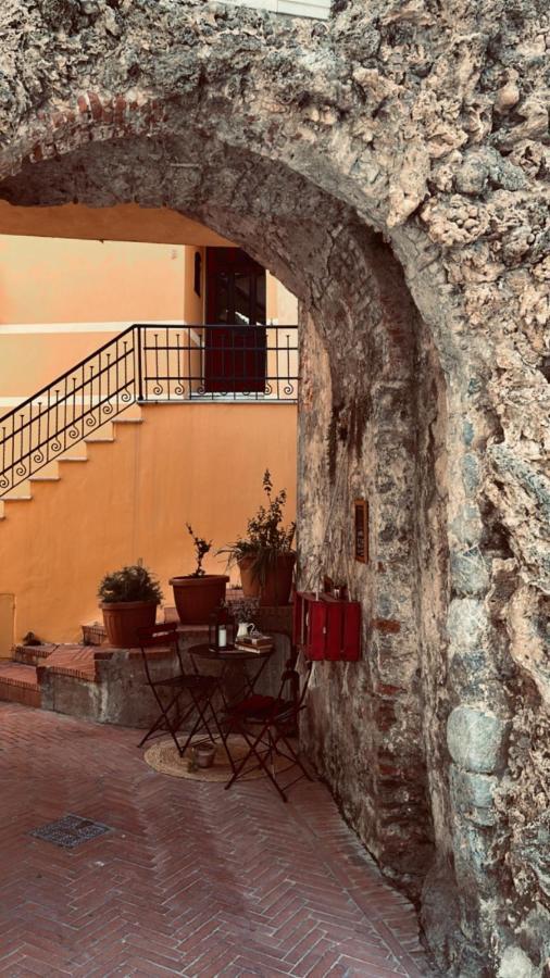 Casa Vacanze Le Tre Casette Ameglia Zewnętrze zdjęcie